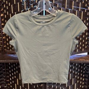 Hollister Women's Sage Crop Top Size XS
